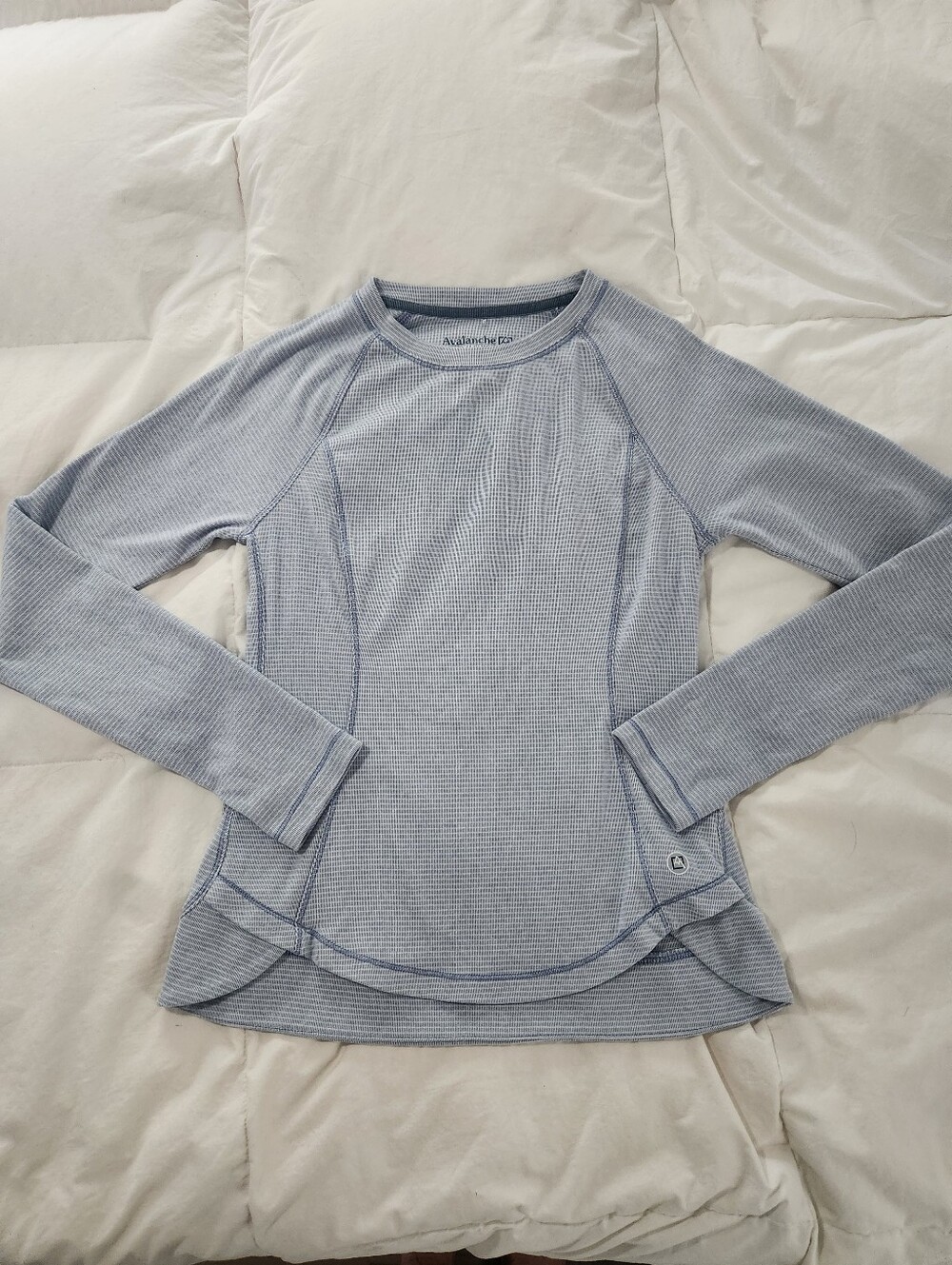 Avalanche Top Long Sleeve Pullover Size Small